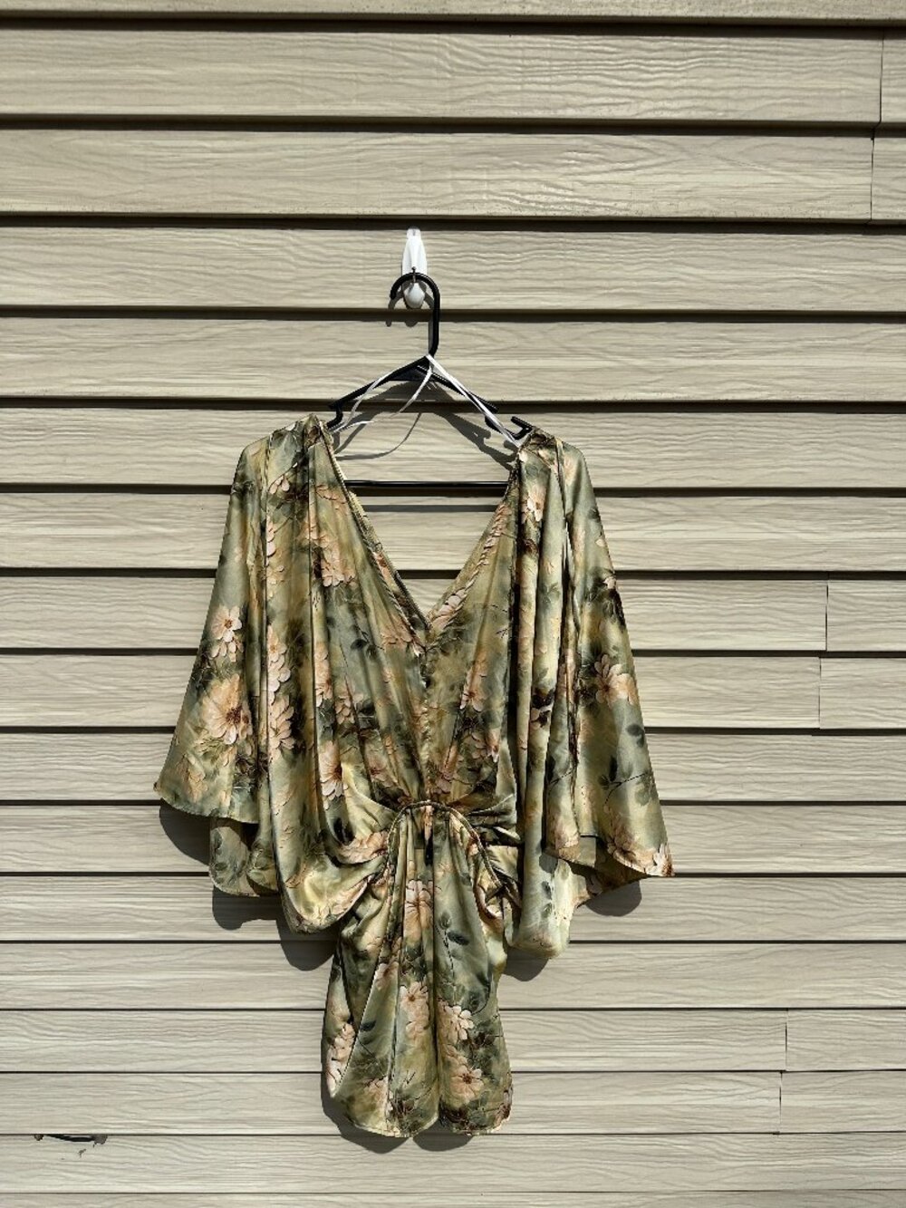 Jobelle Kimono Sleeve Printed Satin Romper